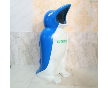 Thùng rác công cộng hình chim cánh cụt